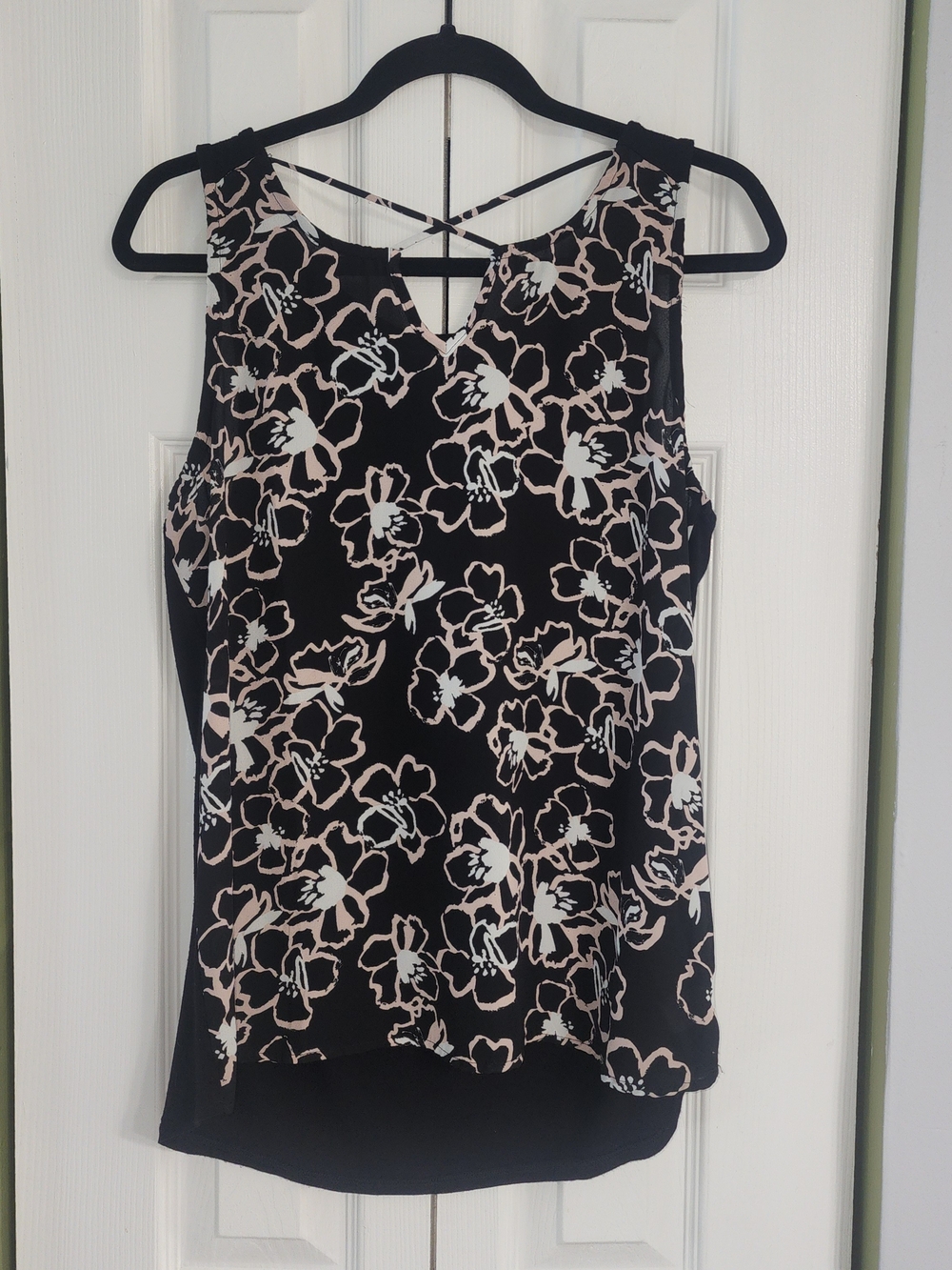 Floral Black, Pink And White Sleeveless Cross-front Camisole Size L Boho Chic